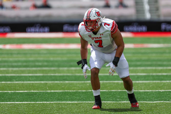 Utah Utes sophomore defensive end Van Fillinger (7) prepares to rush the quarter back in the first half of the Utah Spring Football Game at Rice Eccles Stadium.